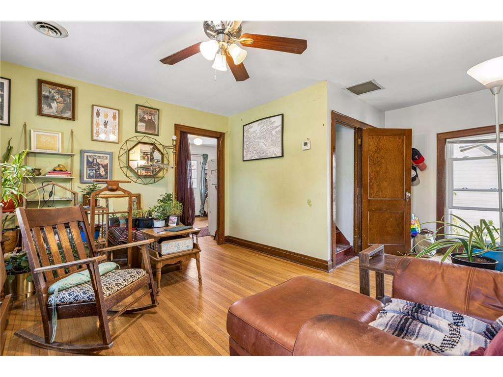 671 Spring Street NE Minneapolis MN 55413 7094390 image13