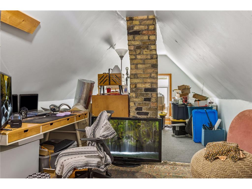 671 Spring Street NE Minneapolis MN 55413 7094390 image19