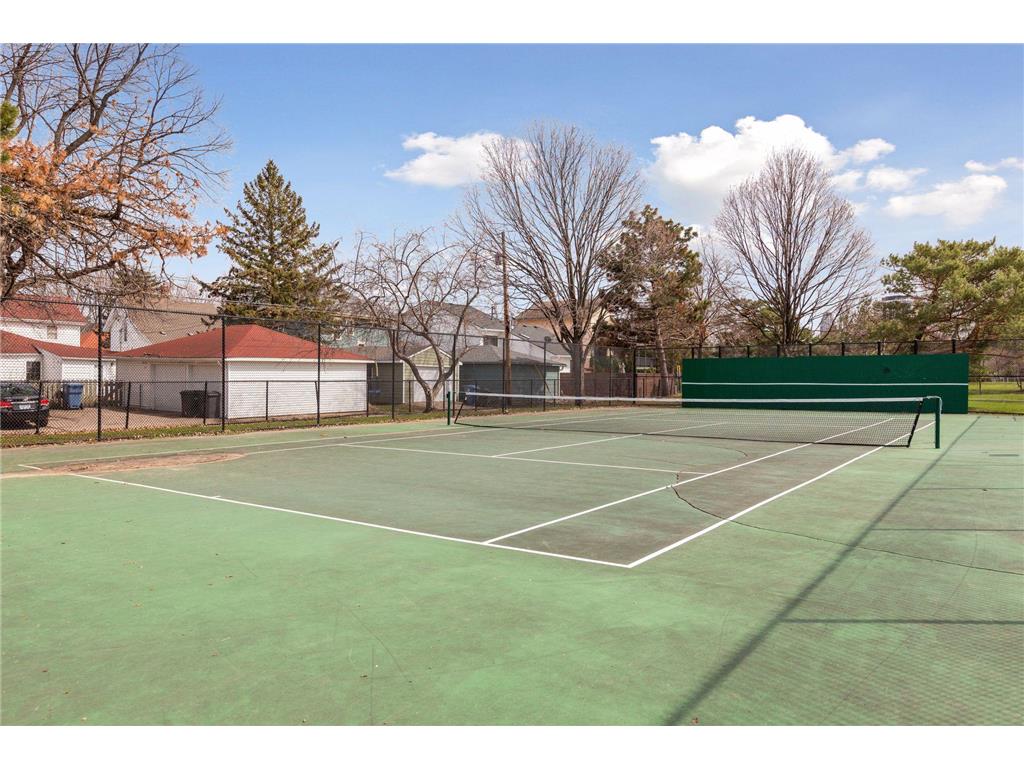 671 Spring Street NE Minneapolis MN 55413 7094390 image28