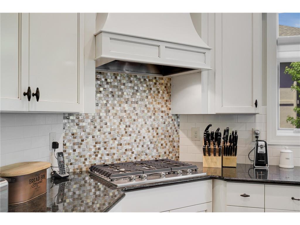 671 Willoughby Way E Minnetonka MN 55305 7075899 image23
