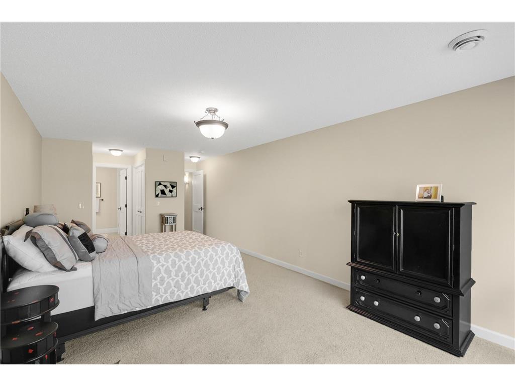 671 Willoughby Way E Minnetonka MN 55305 7075899 image49
