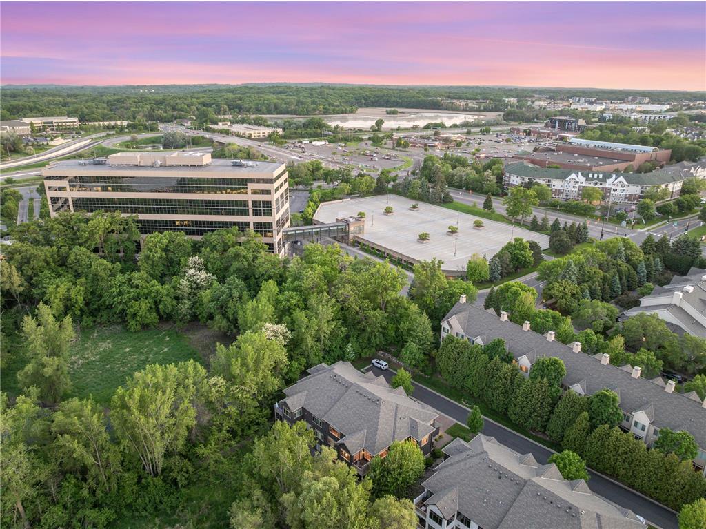 671 Willoughby Way E Minnetonka MN 55305 7075899 image73