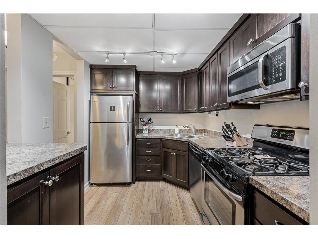 6710 Vernon Avenue S #113 Edina MN 55436 6636610 image1