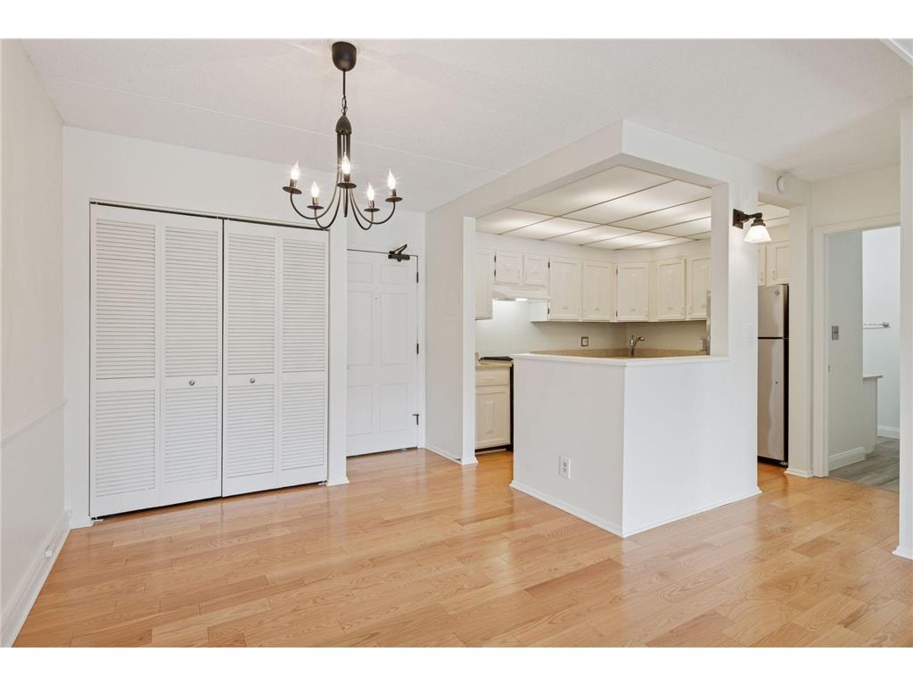 6710 Vernon Avenue S #206 Edina MN 55436 6689381 image1