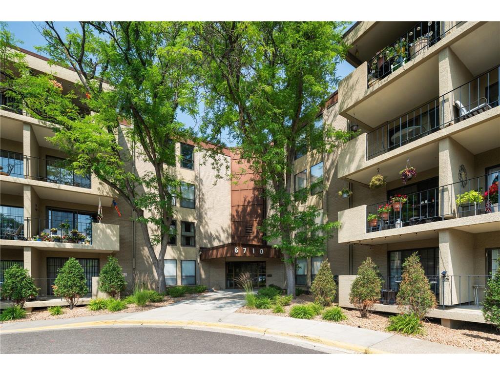 6710 Vernon Avenue S #403 Edina MN 55436 6646258 image1