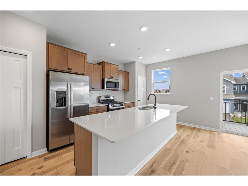 6710 Wildflower Way Minnetrista MN 55331 6619000 image1