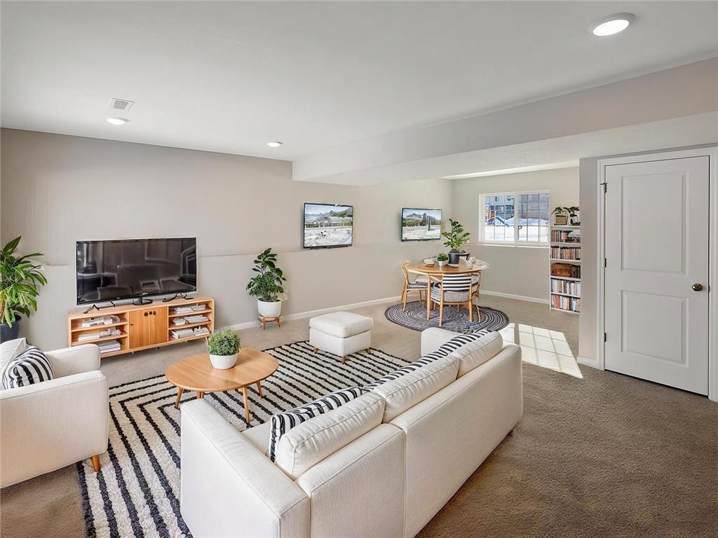 6711 Granby Street North Branch MN 55056 7028635 image16