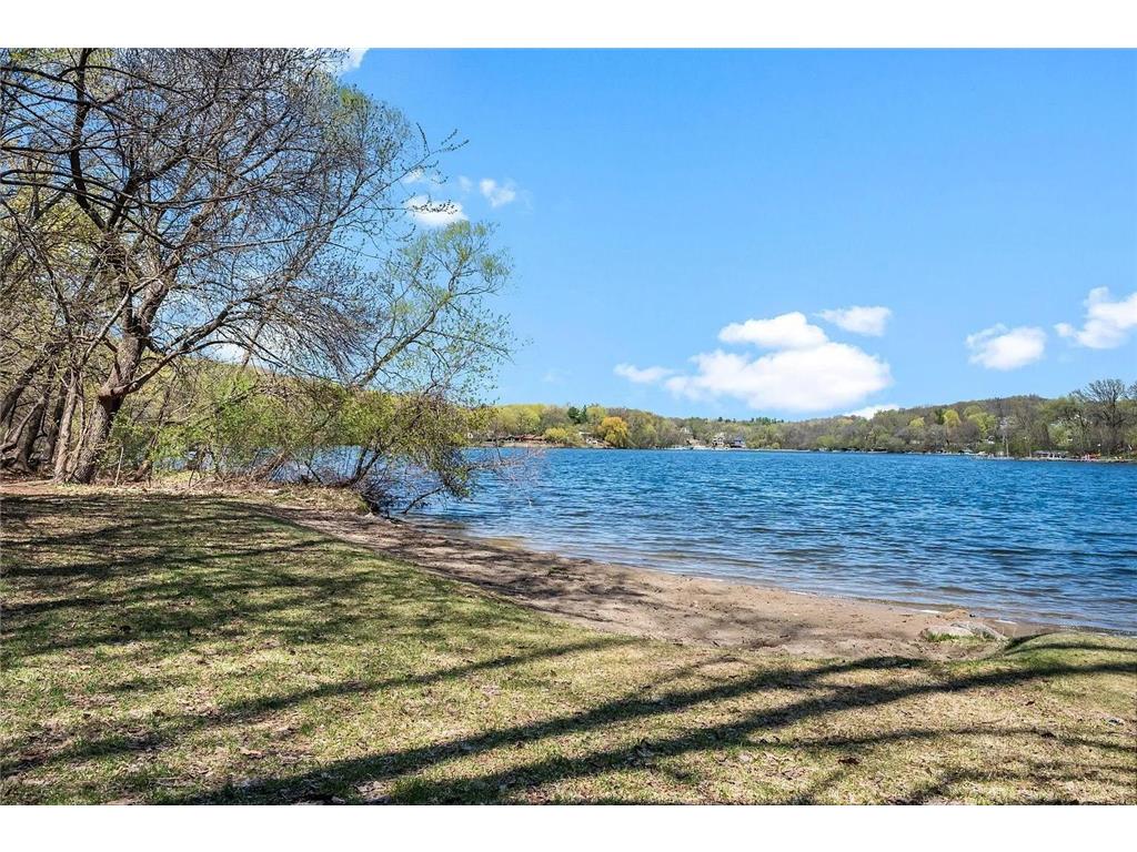 6711 Mohawk Drive Chanhassen MN 55317 - Lotus Lake 7107679 image35