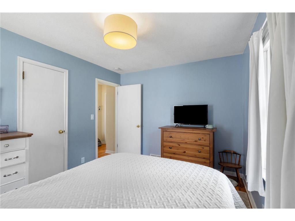 6713 Xerxes Avenue S Richfield MN 55423 7027473 image28