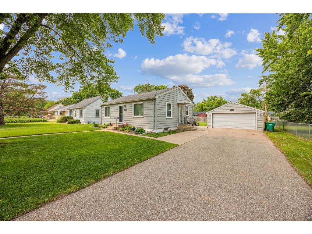 6714 45th Avenue N Crystal MN 55428 6730941 image1
