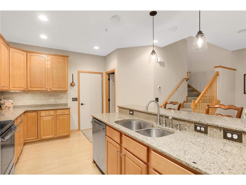 6714 Narcissus Lane N Maple Grove MN 55311 7039094 image8