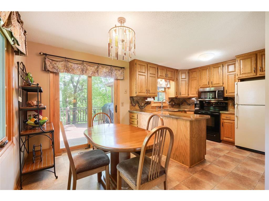 6715 Ashton Avenue NE Fridley MN 55432 - Locke 7092872 image10