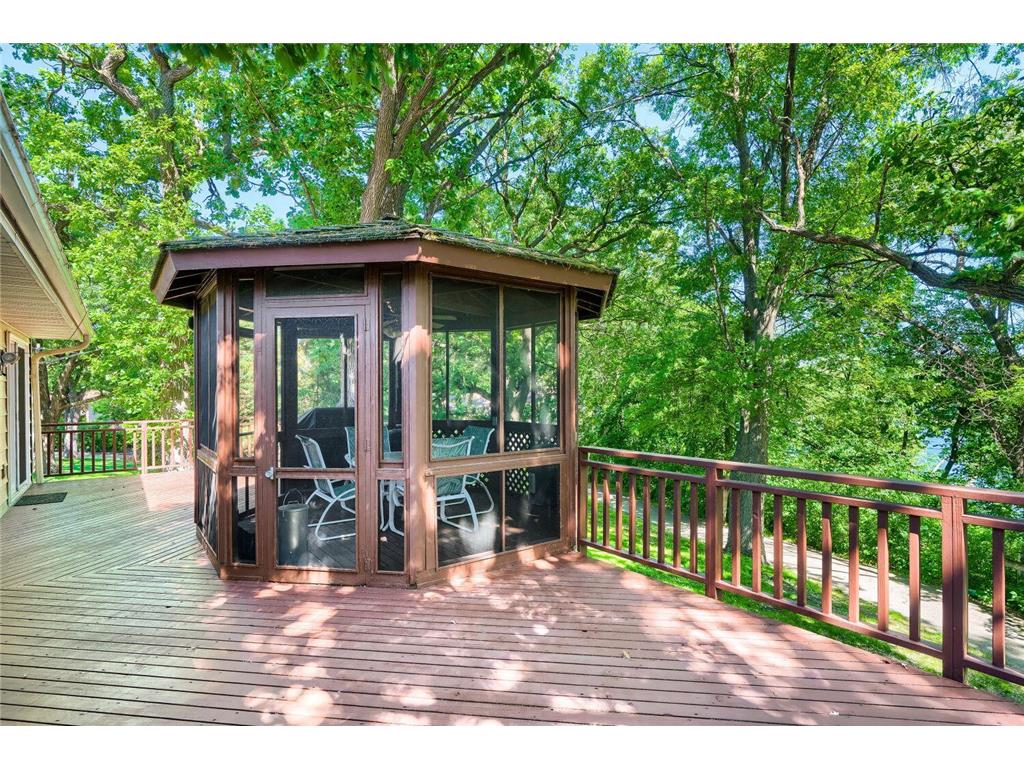 6715 Ashton Avenue NE Fridley MN 55432 - Locke 7092872 image11