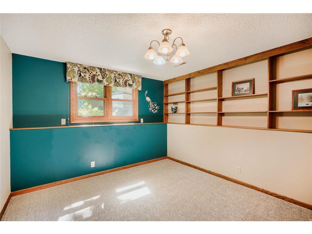 6715 Ashton Avenue NE Fridley MN 55432 - Locke 7092872 image21
