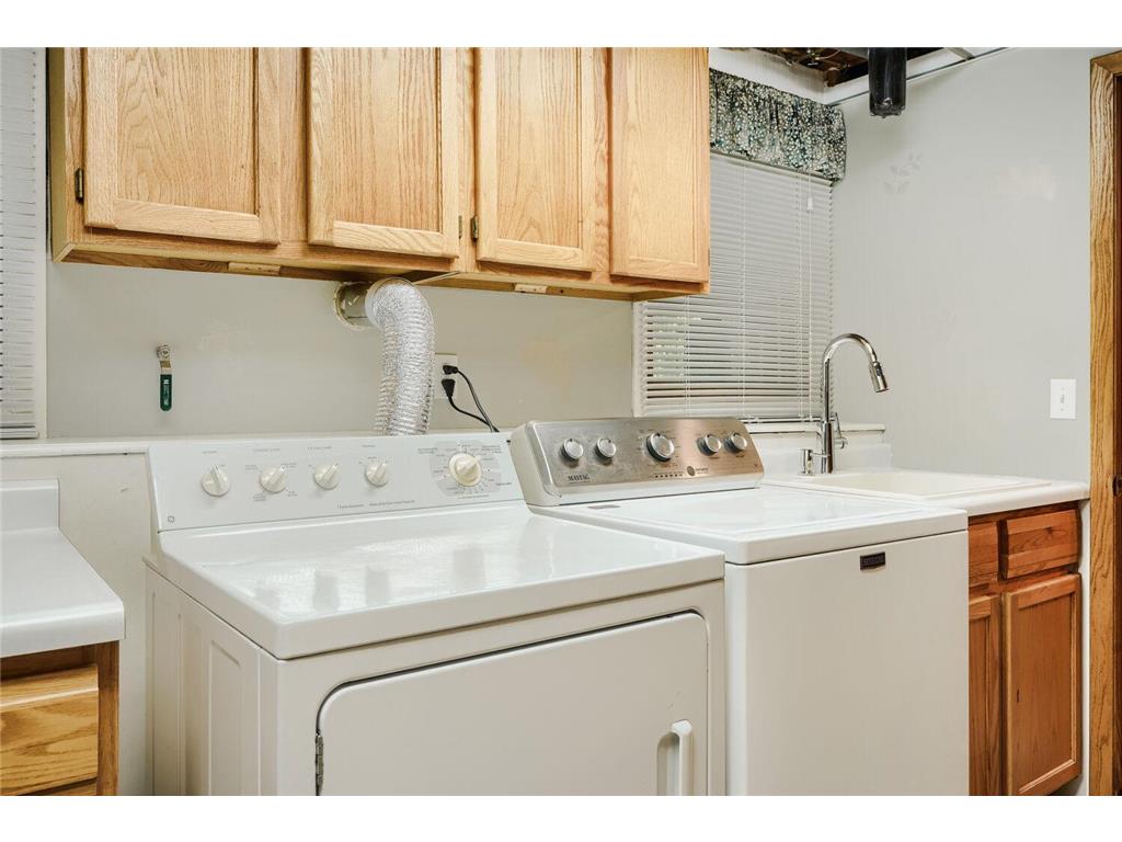 6715 Ashton Avenue NE Fridley MN 55432 - Locke 7092872 image24