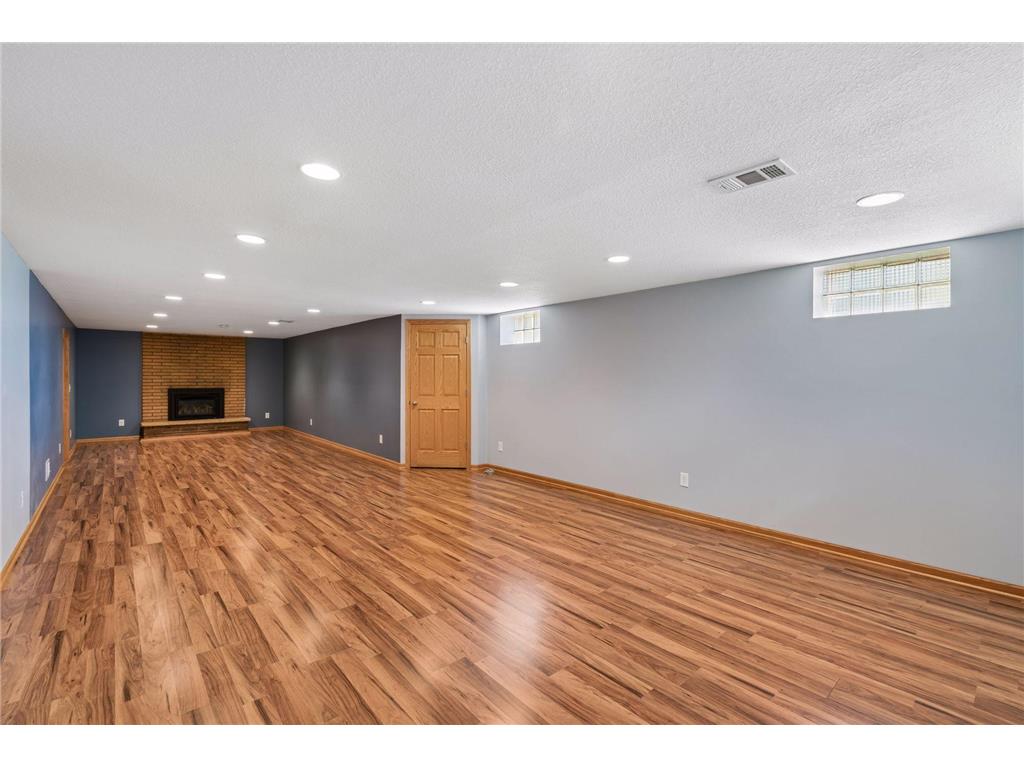 6718 36th Avenue N Crystal MN 55427 7106392 image26