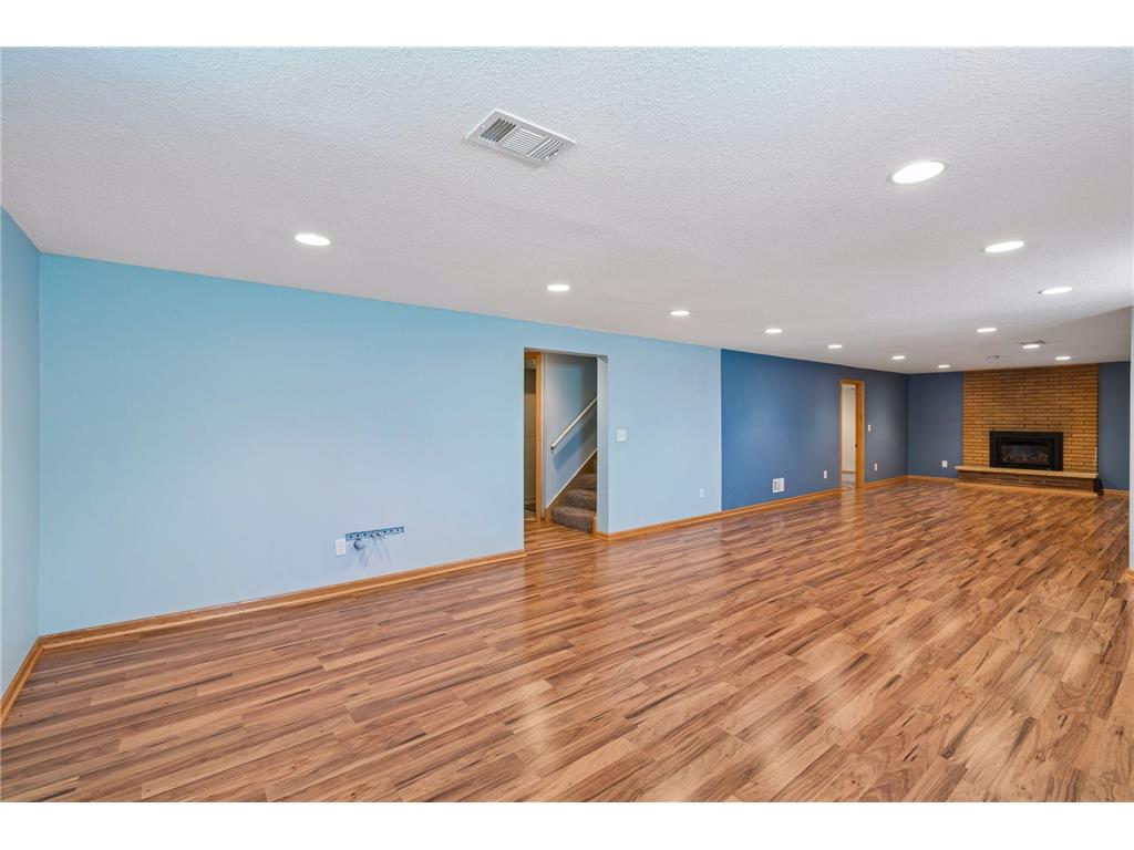 6718 36th Avenue N Crystal MN 55427 7106392 image27