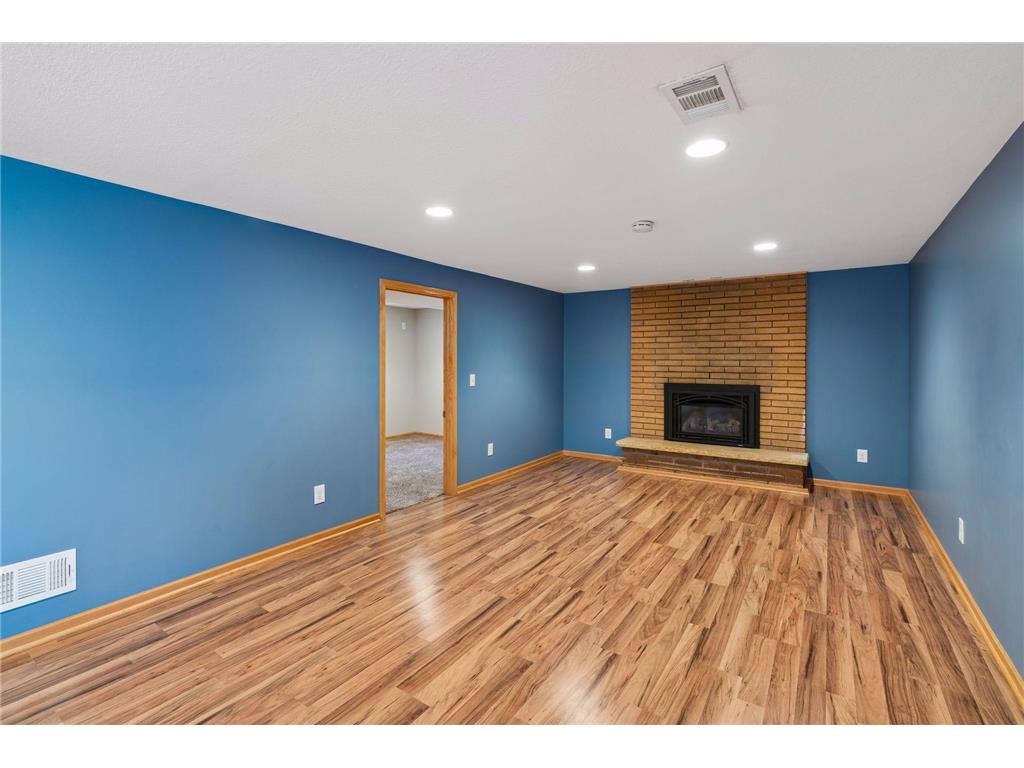 6718 36th Avenue N Crystal MN 55427 7106392 image28
