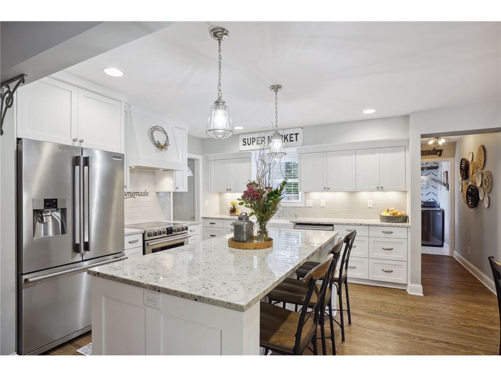 6718 Lakeview Avenue Richfield MN 55423 6364231 image1