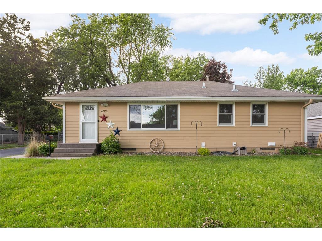 6719 Ewing Avenue N Brooklyn Center MN 55429 6680340 image1