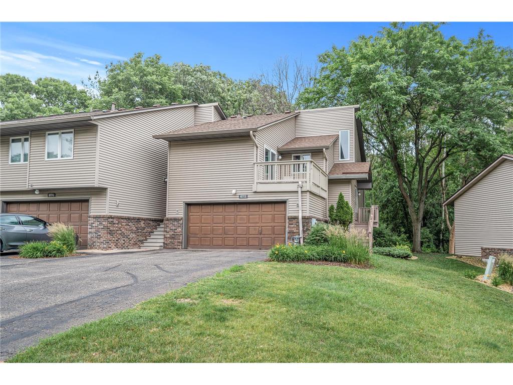 672 Dorland Road S, Maplewood, MN 55119 MLS 6389988 Edina Realty
