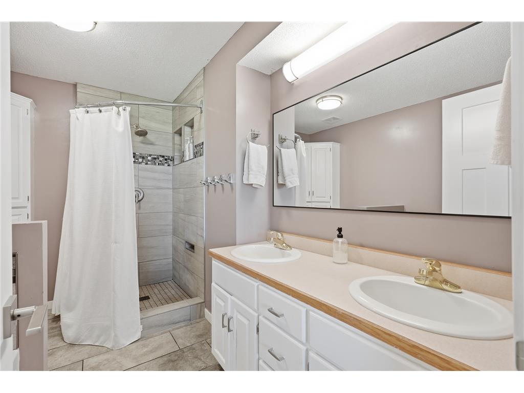672 Laurie Lane Hudson WI 54016 7077435 image22