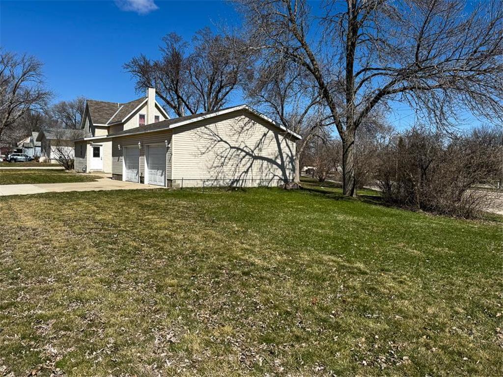 672 S Anna Avenue Lake Crystal MN 56055 7050452 image37