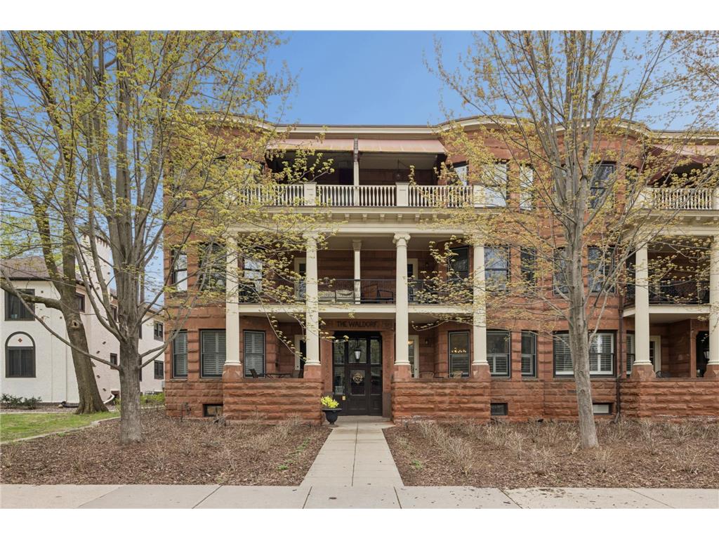 672 Summit Avenue #102 Saint Paul MN 55105 7059304 image1