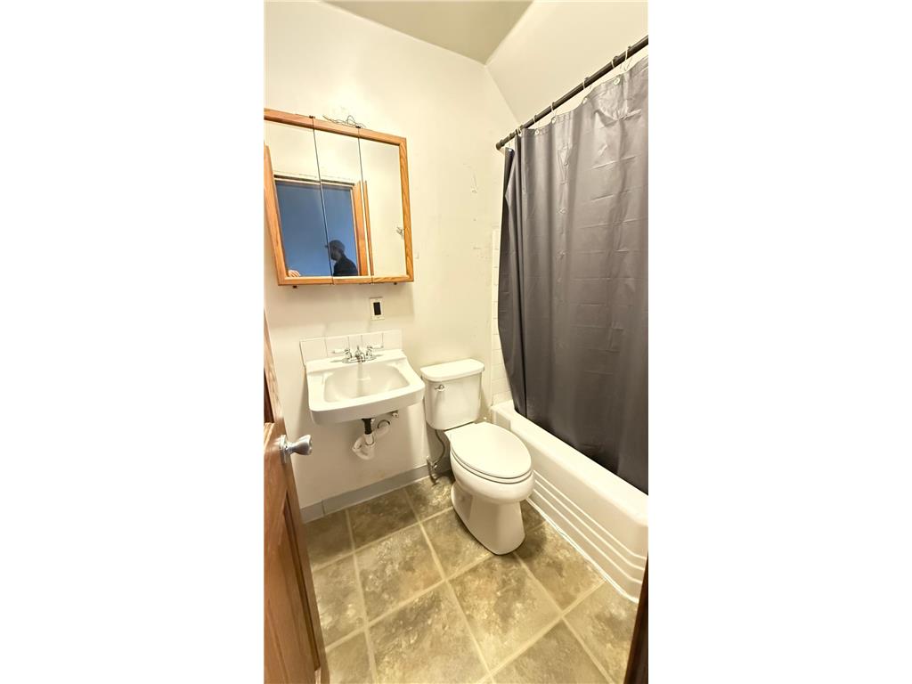 672 Surrey Avenue Saint Paul MN 55106 6817764 image24