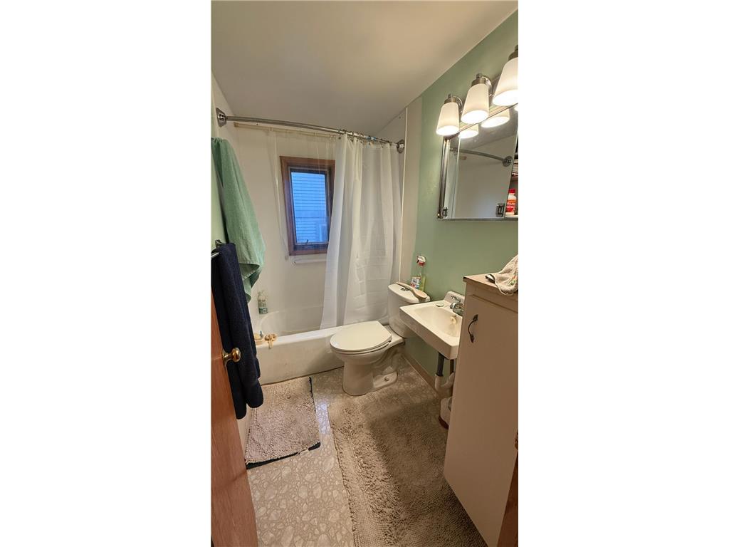 672 Surrey Avenue Saint Paul MN 55106 6817764 image28