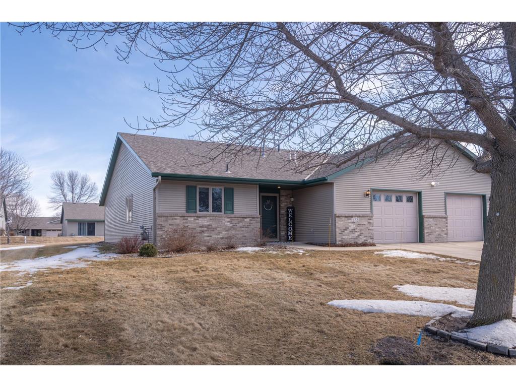 672 W River Drive New London MN 56273 6677384 image1