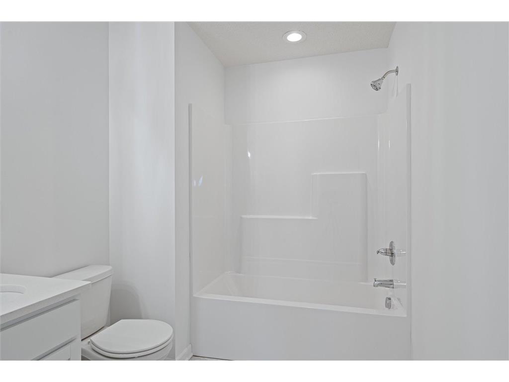 6724 Jorgensen Avenue S Cottage Grove MN 55016 7060907 image25