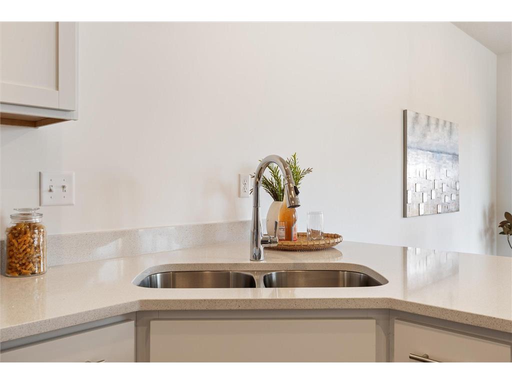 6725 Jorgensen Avenue S Cottage Grove MN 55016 6766211 image16