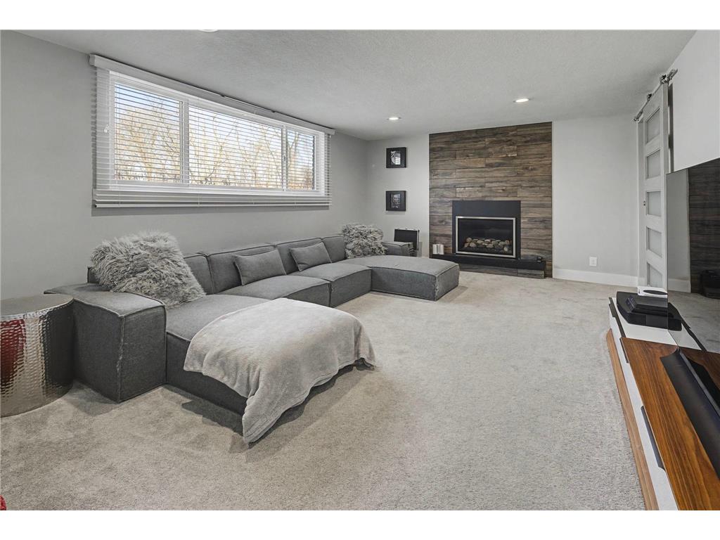 6725 Valley View Road Edina MN 55439 7036524 image28