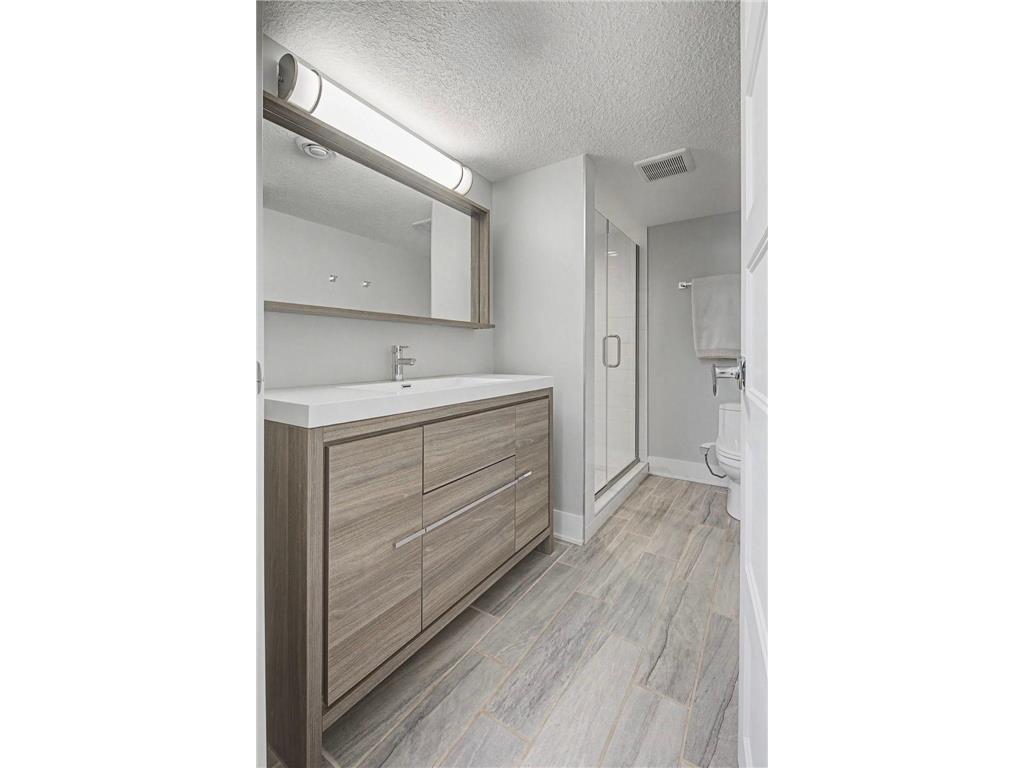 6725 Valley View Road Edina MN 55439 7036524 image33