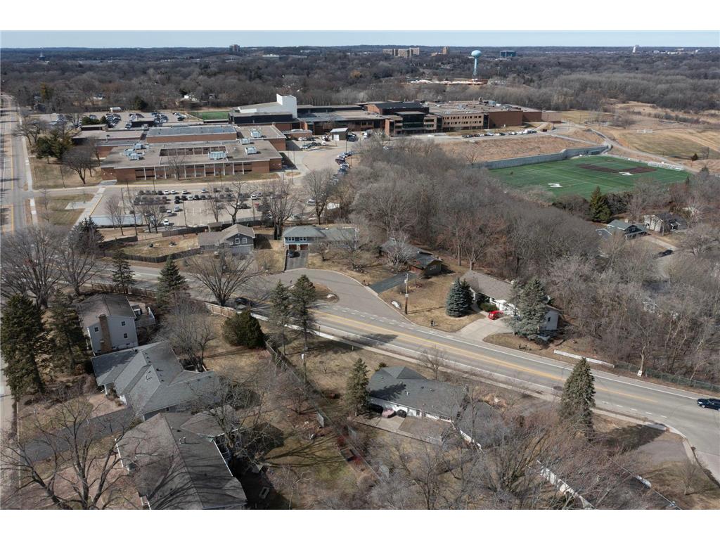 6725 Valley View Road Edina MN 55439 7036524 image39