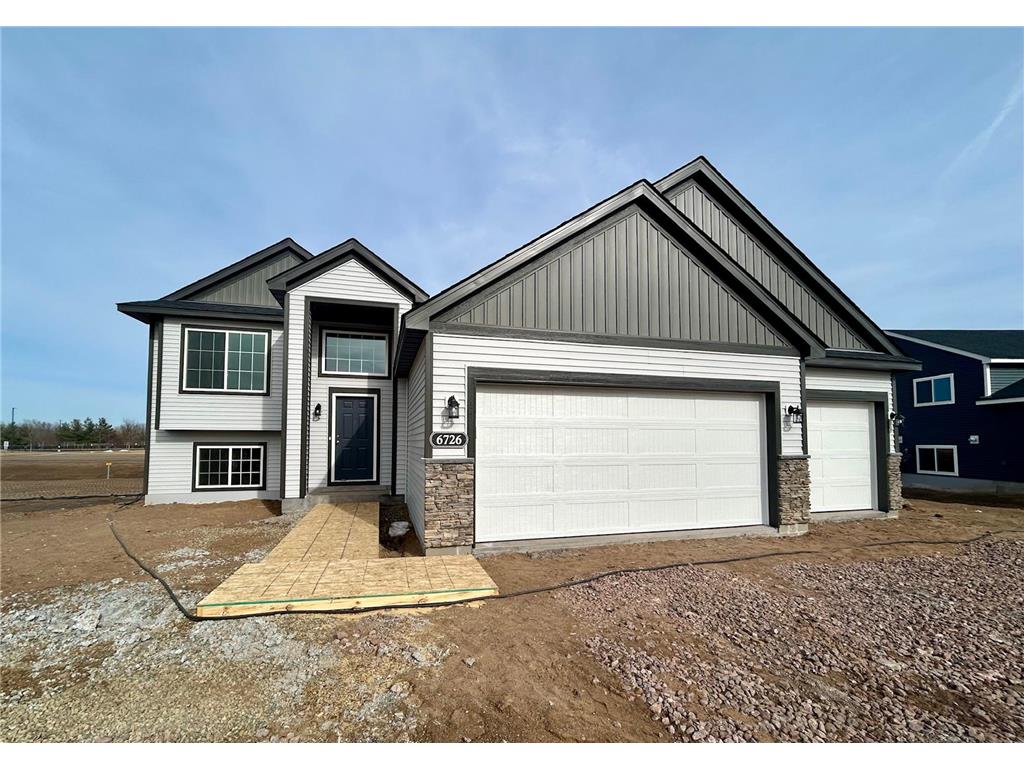 6726 Granby Street North Branch MN 55056 6682118 image1