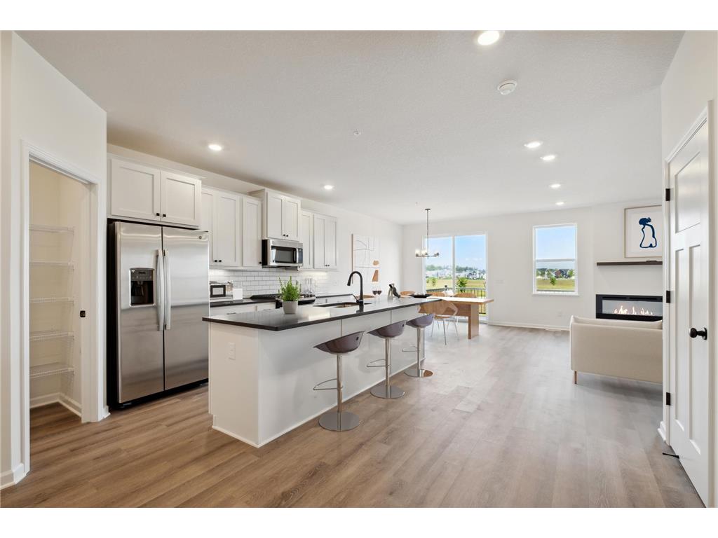 6727 Bluestem Way Minnetrista MN 55331 6490215 image1