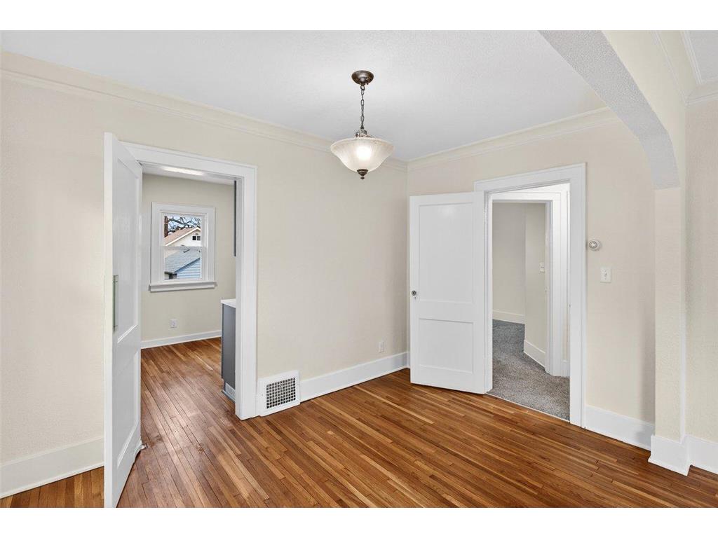 673 Hamline Avenue S Saint Paul MN 55116 6765847 image12