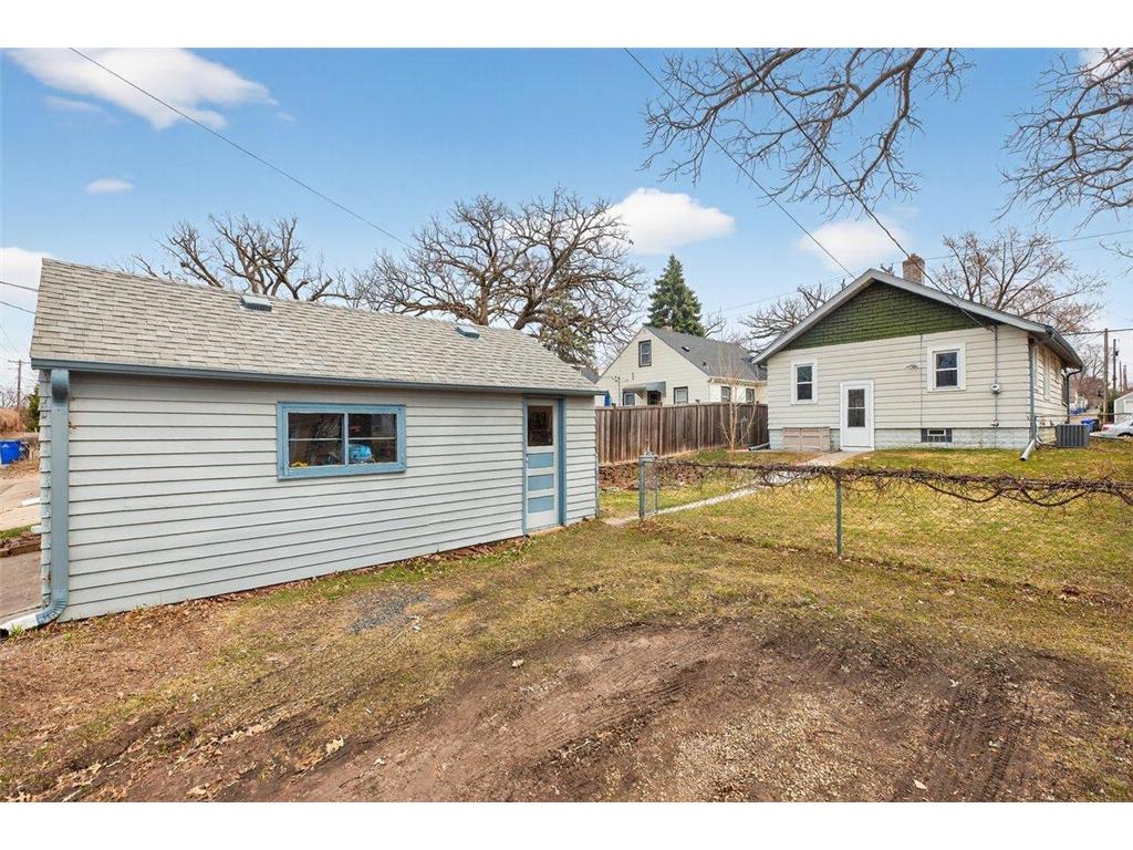 673 Hamline Avenue S Saint Paul MN 55116 6765847 image31