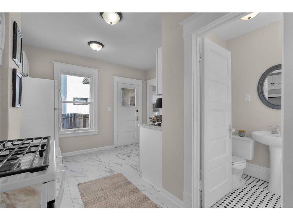 673 Jessamine Avenue E Saint Paul MN 55106 7029433 image18