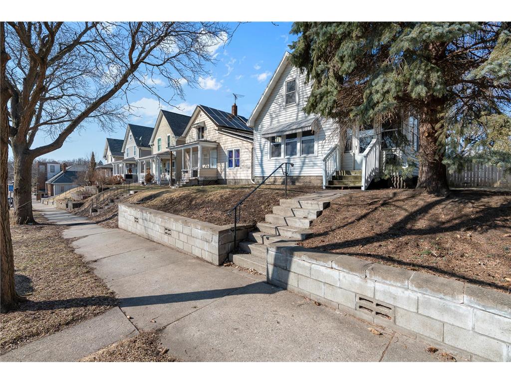 673 Jessamine Avenue E Saint Paul MN 55106 7029433 image3