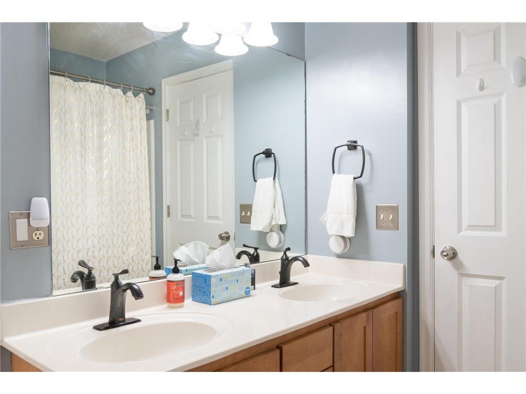 673 Kingfisher Lane #H Woodbury MN 55125 7049574 image15