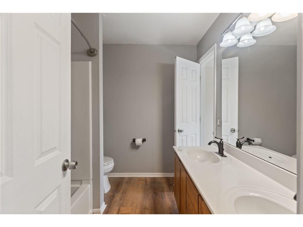 673 Kingfisher Lane #H Woodbury MN 55125 7049574 image24