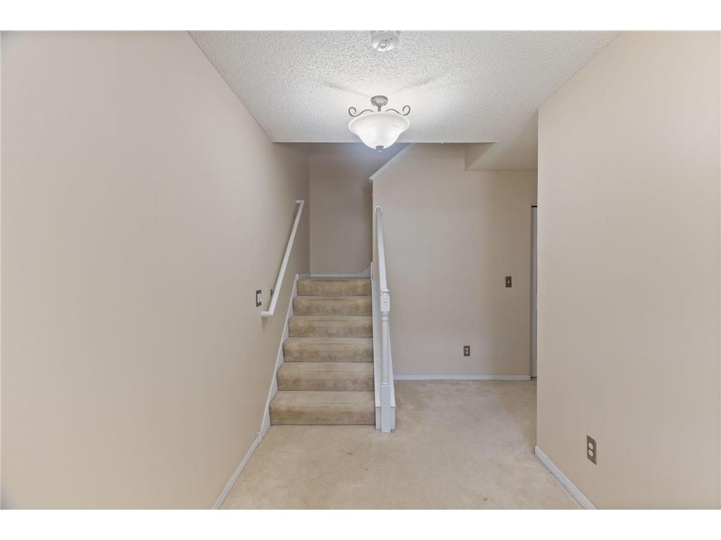 673 Kingfisher Lane #H Woodbury MN 55125 7049574 image28