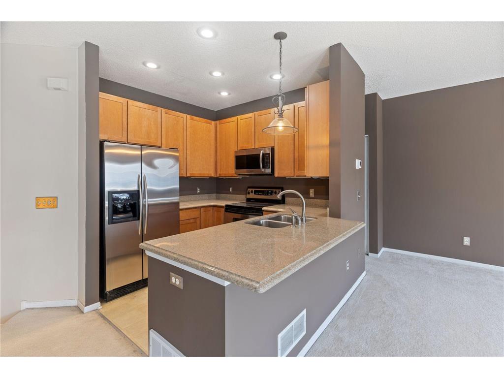 673 Kingfisher Lane #H Woodbury MN 55125 7049574 image4
