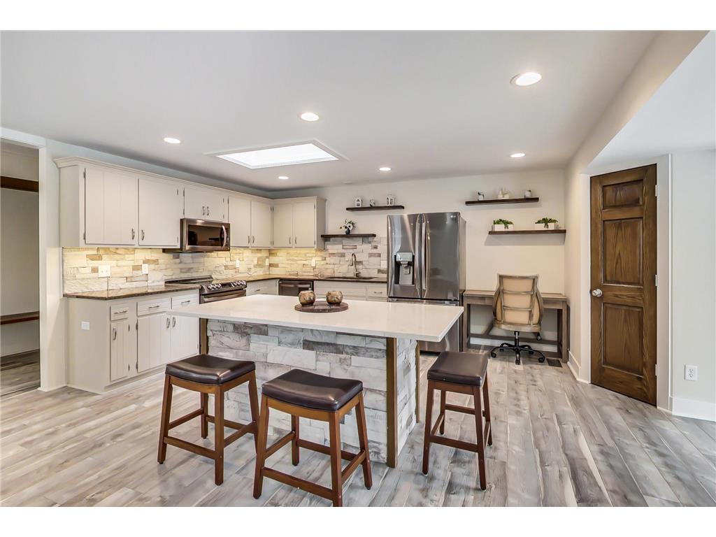 6730 Golden Court Chanhassen MN 55317 6380053 image1