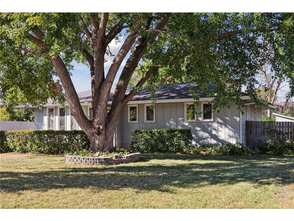 6733 Emerson Avenue N Brooklyn Center MN 55430 6776850 image2