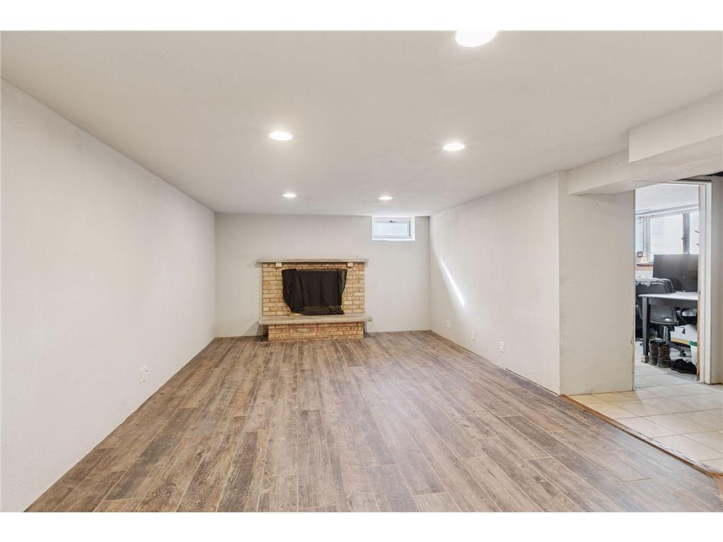 6733 Emerson Avenue N Brooklyn Center MN 55430 6776850 image25