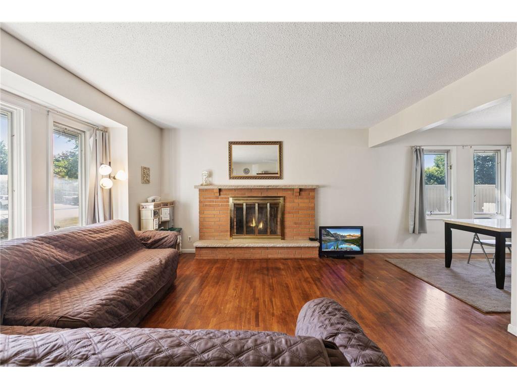 6733 Emerson Avenue N Brooklyn Center MN 55430 6776850 image6